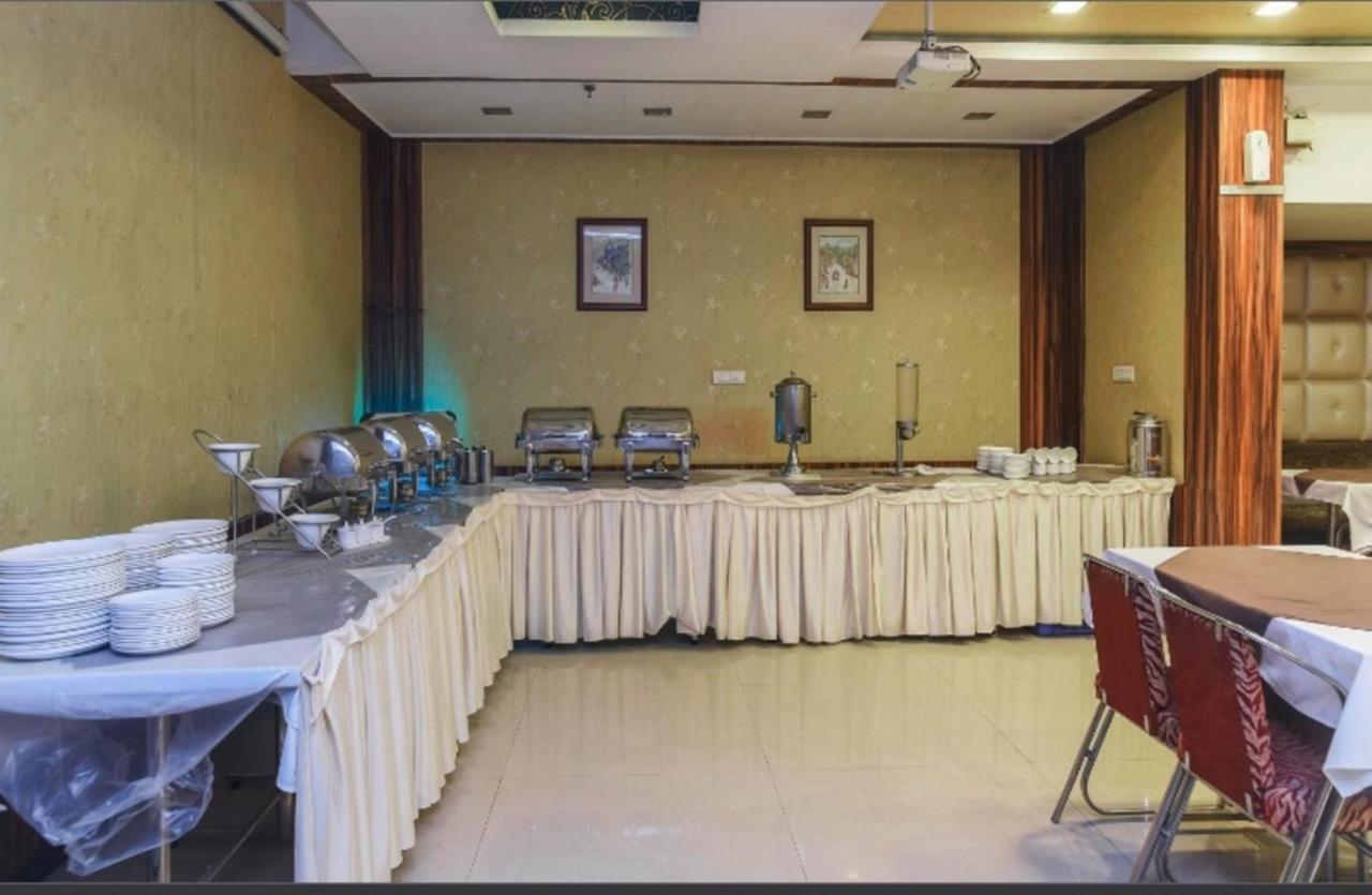Hotel Siddharth Palace Dźajpur Zewnętrze zdjęcie