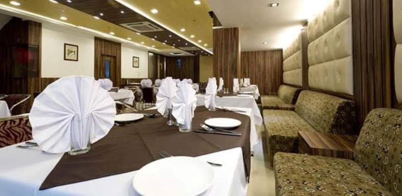 Hotel Siddharth Palace Dźajpur Zewnętrze zdjęcie